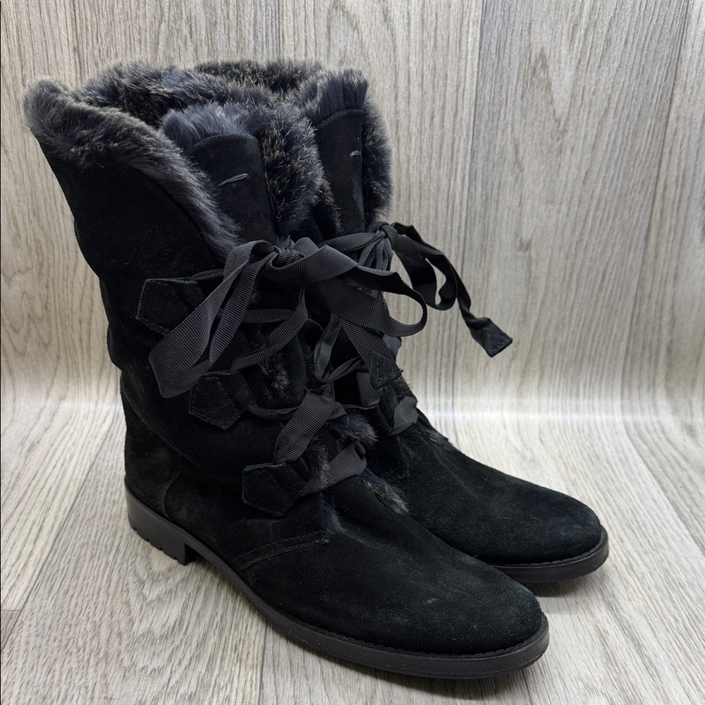 O Jōur Black Fur-Trimmed Winter Boots